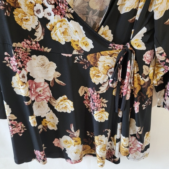 TORRID Black Floral Faux Wrap Long Sleeve Tie Waist Top 4X Boho Fall Cottagecore - Picture 2 of 11